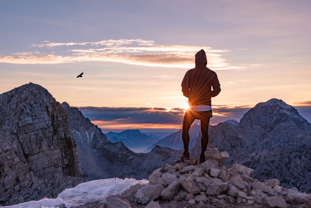 Se préparer efficacement à une randonnée en montagne Transjutrail Se préparer efficacement à une randonnée en montagne Transjutrail